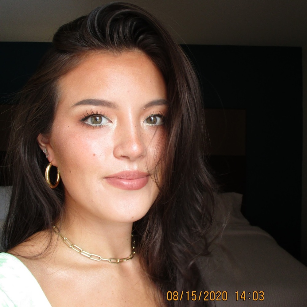 Meet your Posher, Alexandra